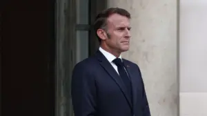 fermeret-bllokuan-rruget-e-parisit/-macron:-do-te-votojme-kunder-marreveshjes-be-mercosur