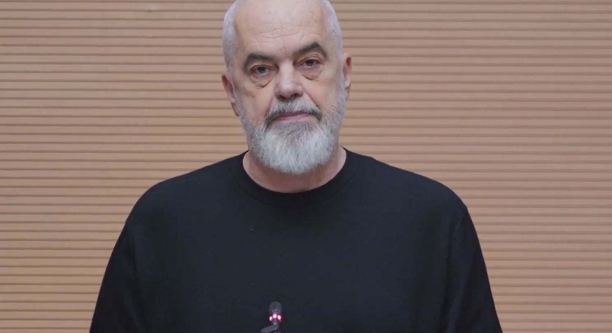 “lumenjte-nuk-kthehen-ne-shtrat-me-protesta”,-rama-mbledh-komitetin-e-emergjencave-civile-pas-permbytjeve:-kur-hedhim-plehra-ne-rruge-rendohen-pasojat-e-klimes