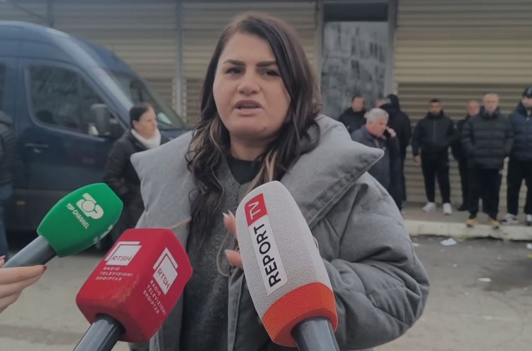 zjarri-te-‘5-maji’/-“biznesi-im-mund-te-ishte-shpetuar,-por-s’kishin-uje”,-tregtarja-‘shperthen’-ne-akuza:-policia-bente-sehir,-na-mbante-si-kriminele!