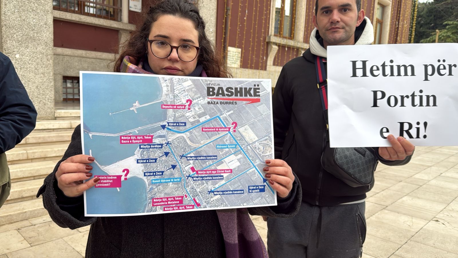 levizja-bashke-proteston-para-bashkise-se-durresit,-kerkon-hetim-per-hidrovorin-dhe-shpalljen-e-gjendjes-se-jashtezakonshme 