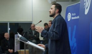 ervin-salianji-njofton-takimin-e-radhes-me-demokratet:-shihemi-ne-korcen-e-shtrenjte