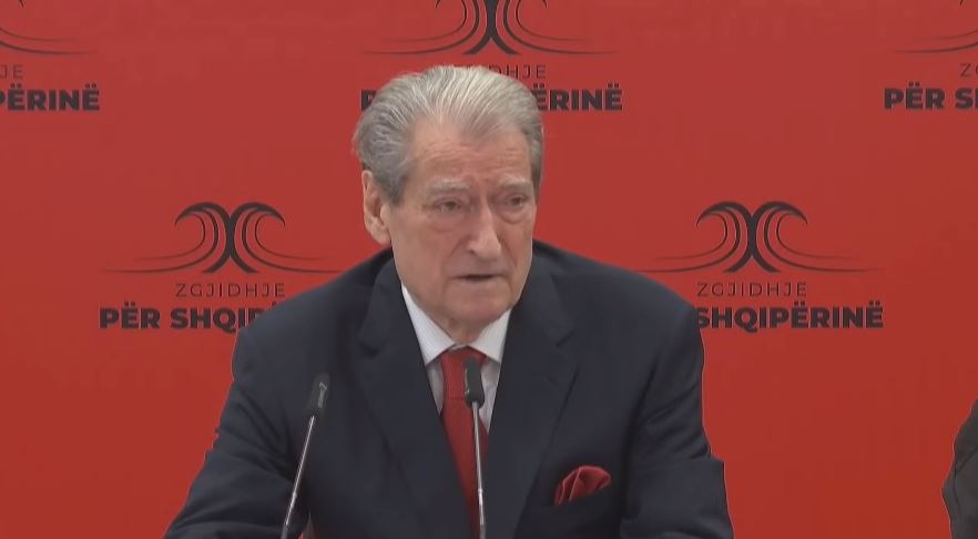 “lubine-e-coi-dje-te-ura-e-mifolit”,-berisha-thirrje-qytetareve:-kudo-ku-te-shihni-ministrat,-gjuajini-me-domate-dhe-veze