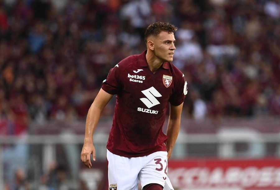 baroni-ben-nje-hap-pas:-asllani-mbetet-lojtar-i-torinos,-ka-sjellje-te-shkelqyer