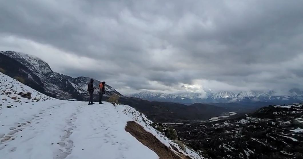 video/-rreshqitje-masive-dheu-ne-fshatin-bashaj,-mbi-100-banore-te-izoluar