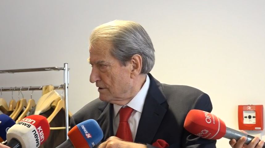 “rama-po-pranon-fajesine”/-spak-kerkoi-arrestimin-e-saj,-berisha:-nderkombetaret-te-mire-informuar-per-ceshtjen-“balluku”!-ambasadat-i-vune-ne-dijeni-per…