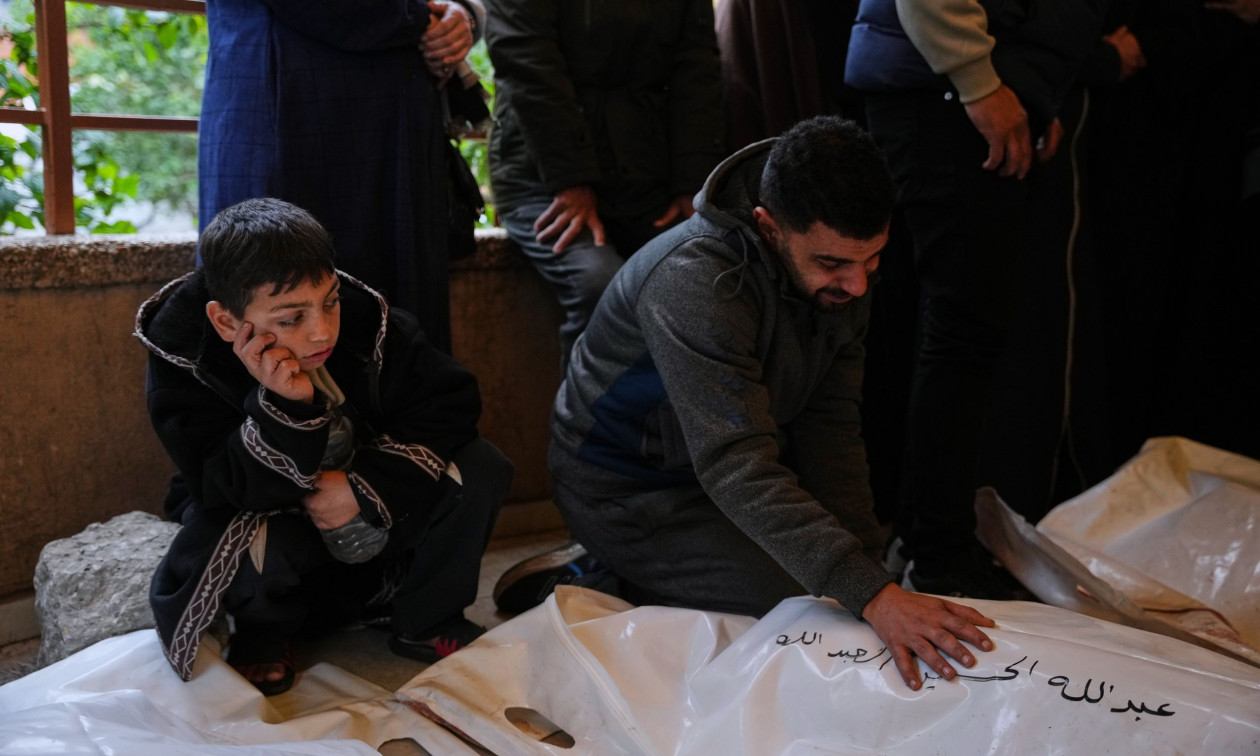 sulmet-izraelite-ne-gaza/-te-pakten-13-viktima,-mes-tyre-edhe-4-femije.-palet-akuzojne-njera-tjetren-per-shkelje-te-armepushimit