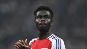 saka-rinovon-me-arsenalin-dhe-behet-nje-nga-me-te-paguarit-e-premier-league.-shifrat-e-kontrates-se-re