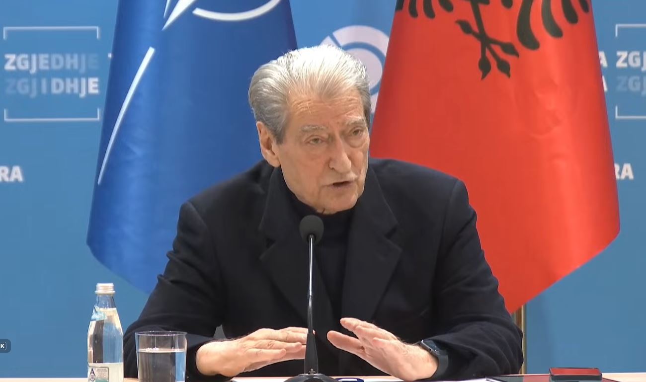 “kush-mendon-se-ramen-e-heqin-amerikanet-gabon”,-berisha:-protestat-e-pd-do-te-vazhdojne,-data-e-rinisjes-percaktohet-nga-kryesia