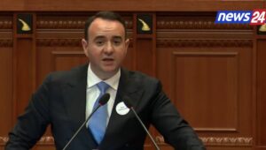 video/-ironia-e-rames-per-babain,-reagon-klevis-balliu:-mos-u-merr-me-familjen-time,-u-ke-borxh-shpjegim-shqiptareve-pse-u-permbyten