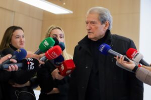 protesta-e-24-janarit/-berisha:-nuk-marrim-pushtet-me-dhune.-njerezit-ketu-i-sjell-revolta-e-brendshme,-urrejtja-e-pakufishme-qe-kane-per-edi-ramen,-lubi-babukun,-lindat-e-tij- 