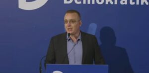 ish-kandidati-me-i-votuar-per-deputet-ne-durres,-krah-salianjit,-kritikon-lidershipin-e-pd:-rama-s’iken-me-vote,-ndaj-te-mbushim-sheshet-plot!