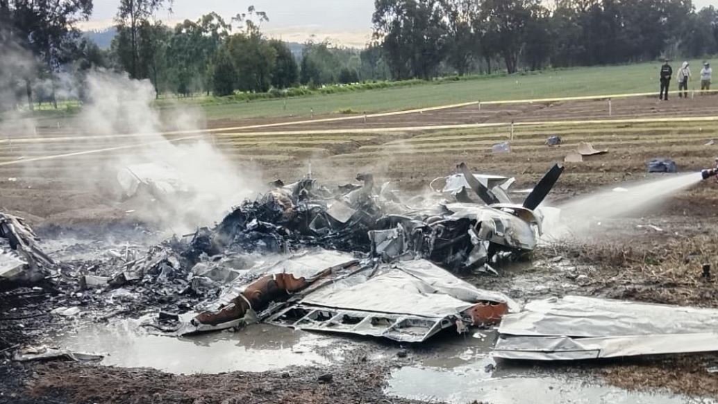 rrezohet-avioni-privat-ne-kolumbi,-humbin-jeten-gjashte-persona,-mes-tyre-edhe-kengetari-i-njohur