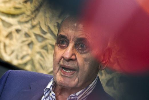 irani-nen-flaket-e-protestave,-qeveria-kercenon-shba-ne:-nese-nderhyni,-do-sulmojme-izraelin-dhe-bazat-amerikane-ne-rajon