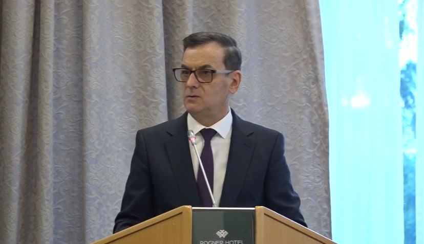 “shpejtesia-e-rendesishme,-por-pa-koherence-kthehet-ne-rrezik”/-sokol-sadushi:-gjykata-e-larte-vendos-standardin-per-gjykatat-me-te-uleta