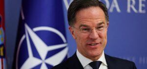 rutte:-nato-po-punon-per-‘hapat-e-ardhshem’-per-te-rritur-sigurine-ne-arktik