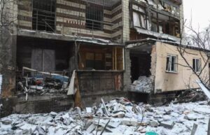 “shumica-e-droneve-u-shkaterruan”/-kievi,-shenjester-e-300-droneve-dhe-mbi-20-raketave-ruse-gjate-nates