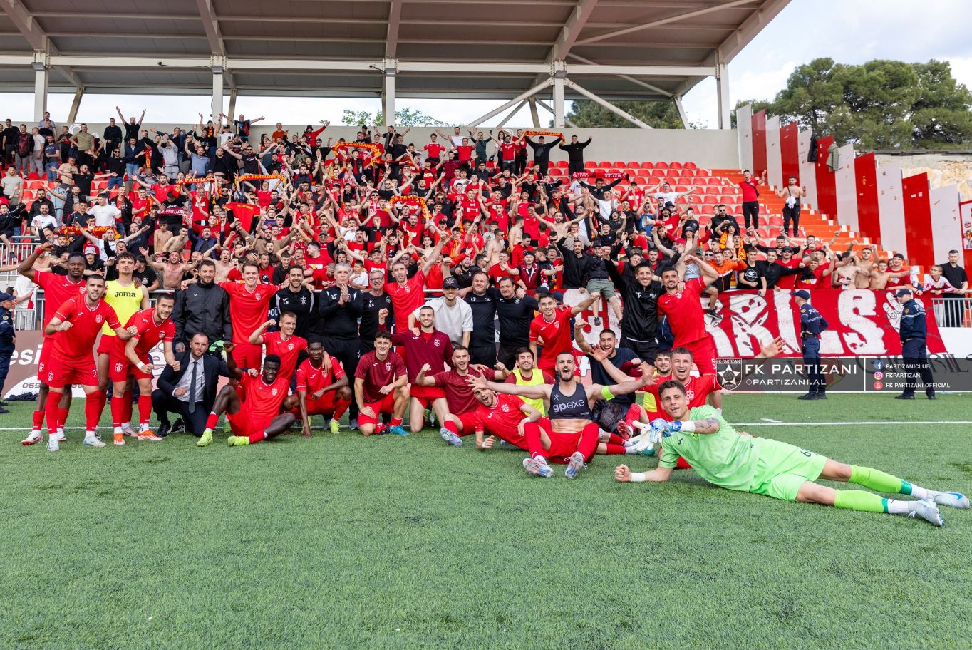 partizani-nis-pergatitjet-per-voren,-dy-rikthime-ne-kampin-e-kuq