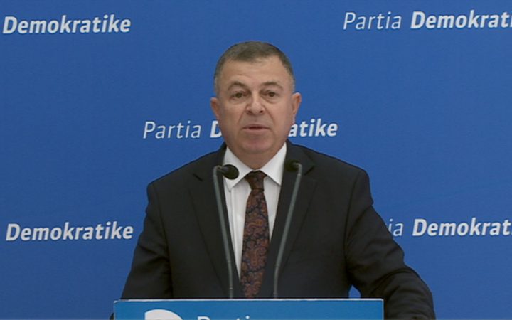 gjunkshi:-ne-113-vjetorin-e-policise-shqiptare,-arratiset-i-arrestuari-per-4-vrasje