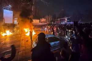 te-pakten-550-persona-u-arrestuan-gjate-protestave-ne-iran