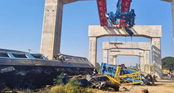 tragjedi-ne-tailande,-vinci-ra-mbi-trenin-e-pasagjereve,-shkon-ne-22-numri-i-viktimave