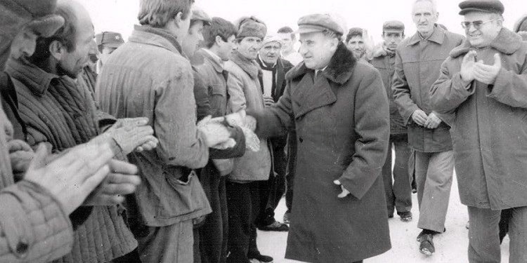 “ne-kukes,-nga-orteku-vdiqen-7-veta,-16-te-plagosur-rende,-nje-femije-s’gjendet,-ne-puke-3-te-vdekur,-5-rende,-11-s’gjinden,-ne-lushnja-2380-ha-e-permbytur,-durresi-s’ka-probleme…”/-dokumenti-sekret-i-11-janarit-‘85