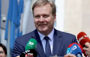 dialogu-me-serbine/-i-derguari-i-be-vizite-sot-ne-kosove:-palet-duhet-te-kuptojne-demin-qe-i-bejne-vendit-nese-nuk-ka-progres