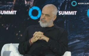 “jemi-me-fat,-nuk-varemi-nga-hidrokarburet”,-rama:-dekaden-e-fundit-investuam-ne-energjine-e-gjelber.-ne-2028-do-jemi-sovrane,-s’do-blejme-me-nga-jashte