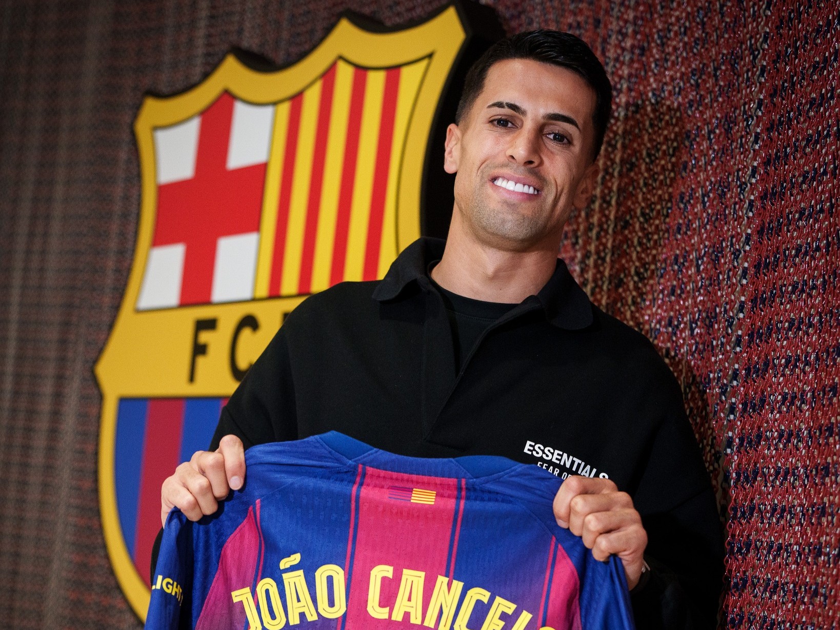 cancelo:-ja-pse-u-riktheva-te-barcelona,-zemra-ime-ka-qene-gjithmone-ketu