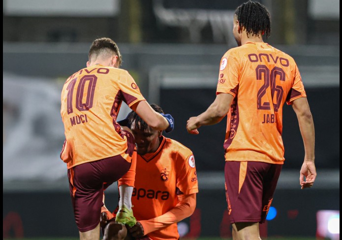 dy-gola,-asist-dhe-“lojtari-i-ndeshjes”,-ernest-muci-shkelqen-ne-kupen-e-turqise-(video)