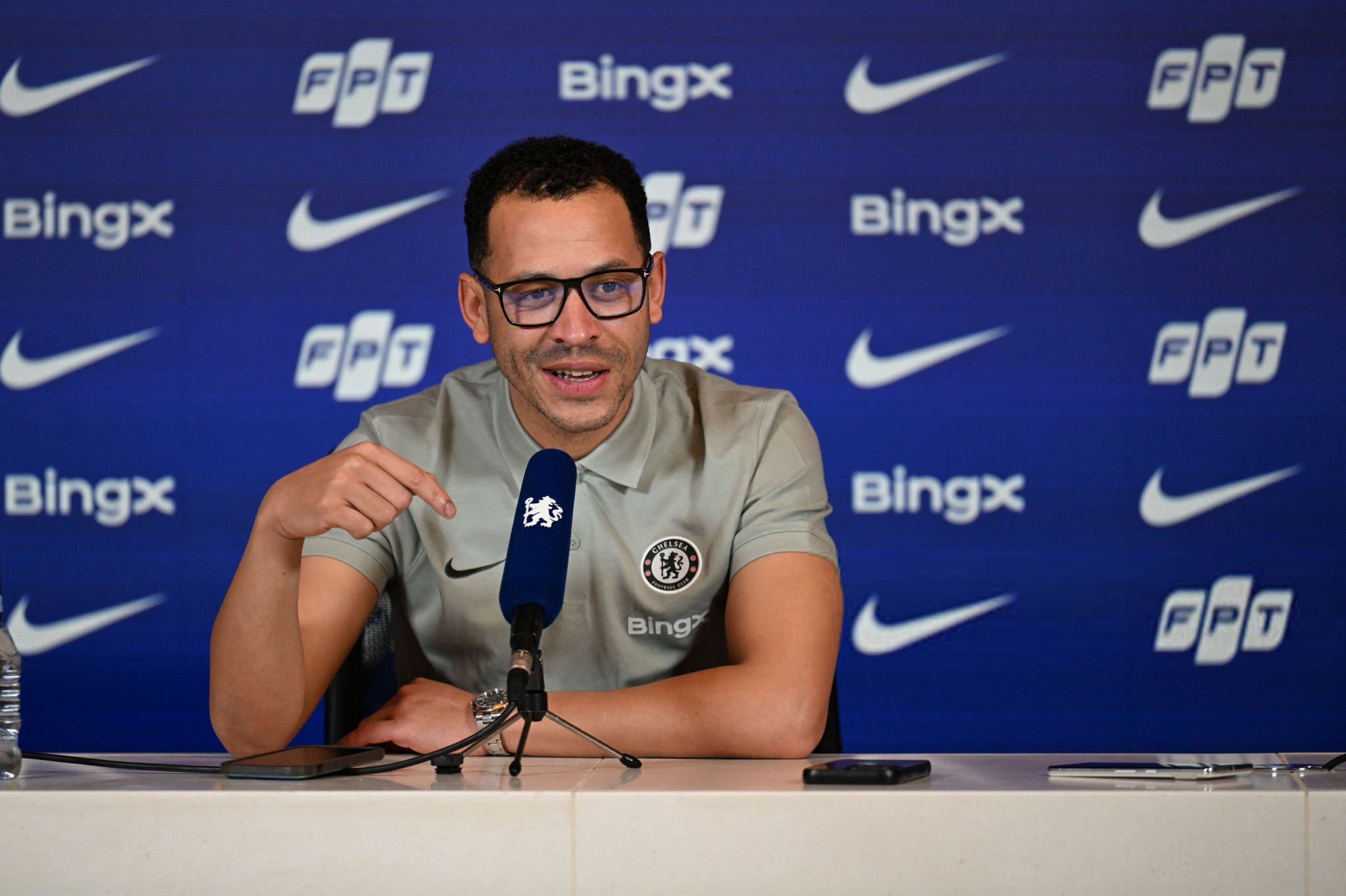 trajneri-i-ri-i-chelsea-s-nuk-perserit-gabimin-qe-beri-maresca,-takohet-me-dy-lojtaret-e-padeshiruar…