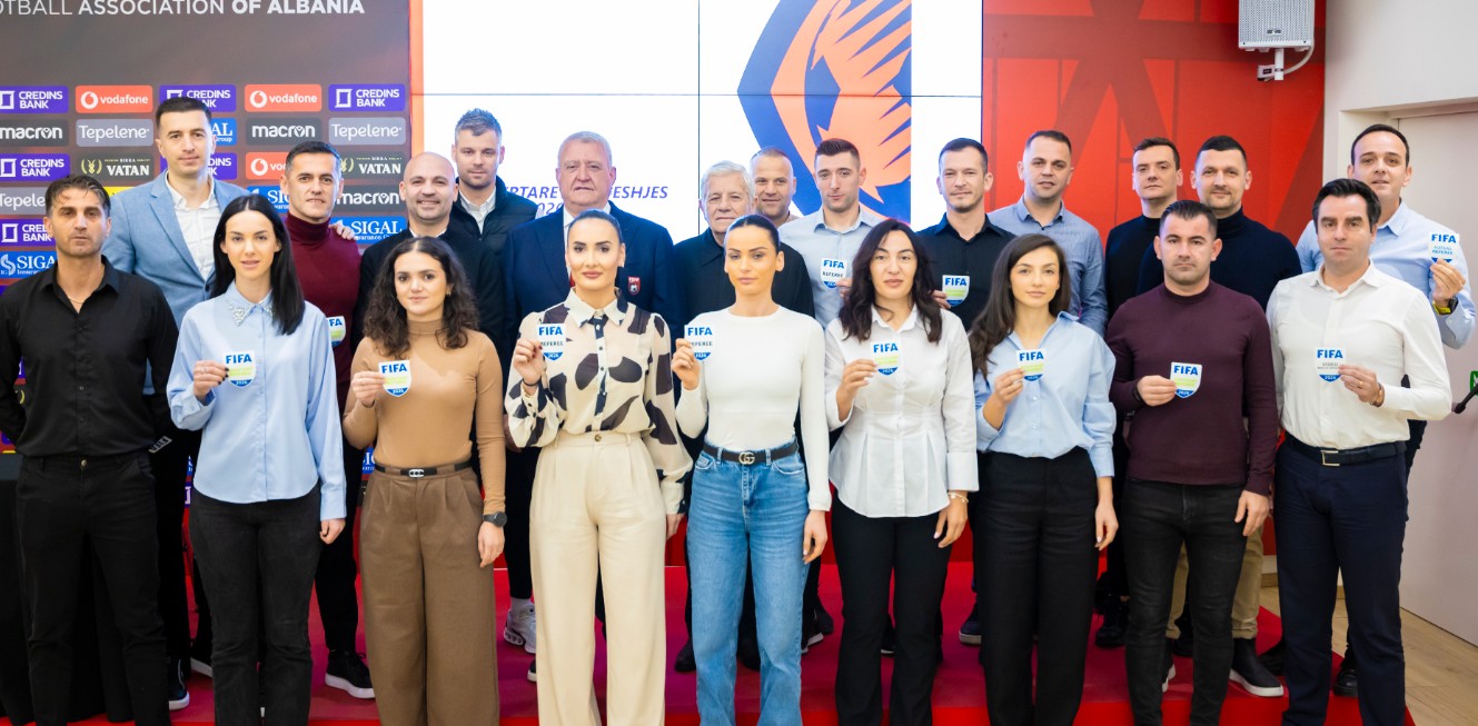 tjeter-arritje-21-arbitra-&-asistente-me-steme-fifa.-duka-flet-me-superlativa