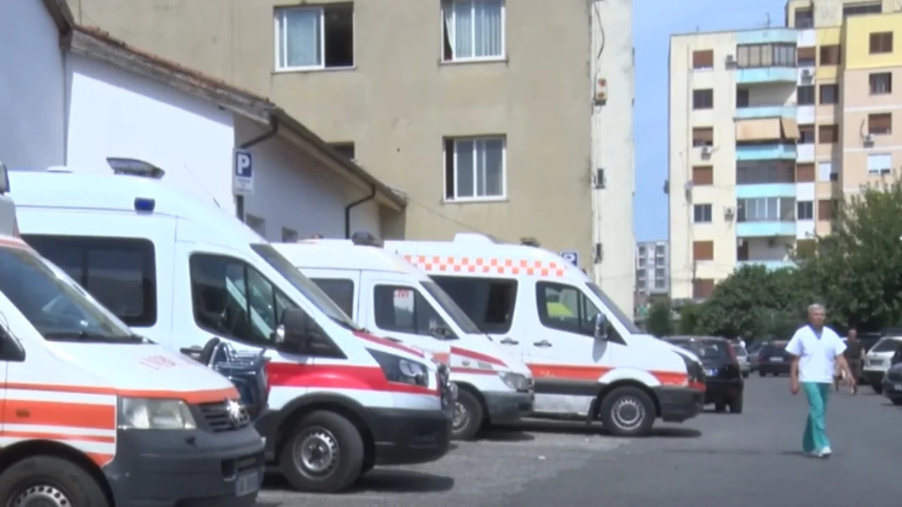 aksident-ne-aksin-shkoder-koplik,-makina-perplas-19-vjecaren,-transportohet-ne-spital