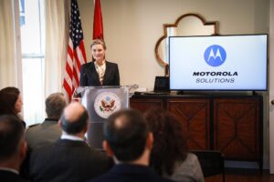 “siguria-ekonomike-eshte-siguri-kombetare”,-vanhorn-percjell-mesazhin-e-presidentit-trump:-parim-i-rendesishem-ne-sigurine-publike-dhe-infrastrukturen-kritike