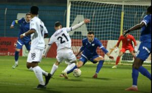 abissnet-superiore:-teuta-dhe-dinamo-bejne-“paqe”-ne-“niko-dovana”.-vora-befason-partizanin-ne-fund