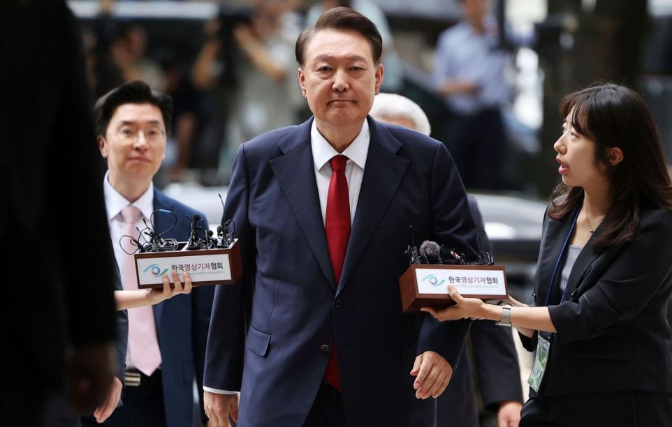 u-shpall-fajtor-per-pengim-te-autoriteteve-dhe-falsifikim-te-dokumenteve-zyrtare,-denohet-me-5-vite-burg-ish-presidenti-ne-korene-e-jugut