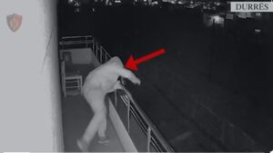 zbardhen-3-raste-te-vjedhjeve-ne-durres,-arrestohet-29-vjecari/-momenti-kur-kapet-nga-kamerat-e-sigurise-(video)