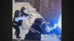 frike-e-panik-ne-qendren-tregtare-ne-hong-kong/-tentoi-te-godiste-me-thike-nje-grua,-policia-neutralizon-autorin-(video)