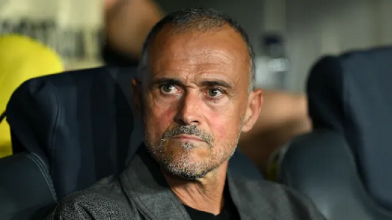 luis-enrique-shpreson-ne-nje-perforcim-surprize:-te-hapur-per-nenshkrime-edhe-ne-janar