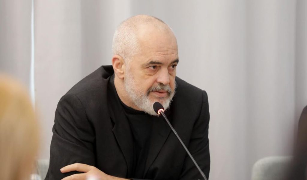 nis-me-vonese-takimi-i-socialisteve-ne-pallatin-e-brigadave/-gazetari:-parashikohet-mbledhje-e-gjate,-sfidat-e-grupit-parlamentar-te-ps