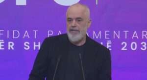 “83-mandatet-na-imponojne-zbatimin-e-reformave”/-rama:-administrata-shteterore-duhet-te-modernizohet.-kalendar-i-qarte-per-godinen-e-re-te-parlamentit
