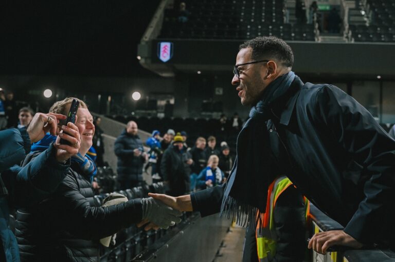 rosenior-mesazh-tifozeve:-premtoj-se-do-te-punoj-shume-per-chelsea,-jam-ketu-per-te-fituar-trofe