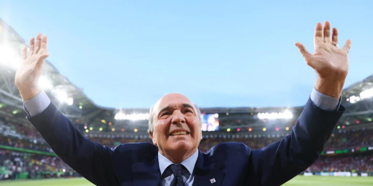 fiorentina-e-shokuar,-nderron-jete-presidenti-rocco-commisso,-76-vjec
