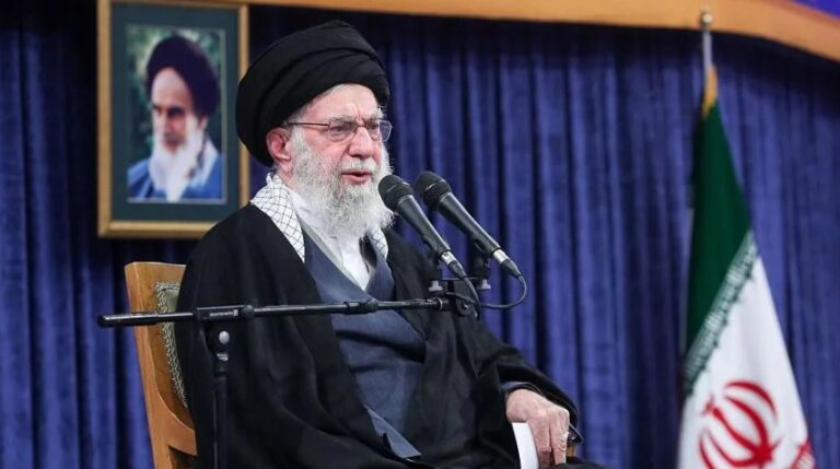 lideri-suprem-i-iranit,-khamenei-e-pranon:-kemi-vrare-mijera-njerez-gjate-protestave-te-fundit