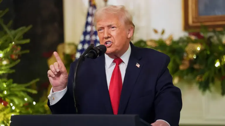 mbeshteten-groenlanden,-trump-do-te-vendose-tarifa-te-reja-per-mbreterine-e-bashkuar,-danimarken-dhe-vendet-e-tjera-evropiane