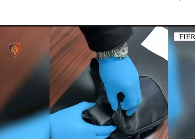 shiste-lende-narkotike-ne-zona-te-ndryshme-ne-fier,-pas-nje-hetimi-per-rreth-6-muaj-arrestohet-31-vjecari