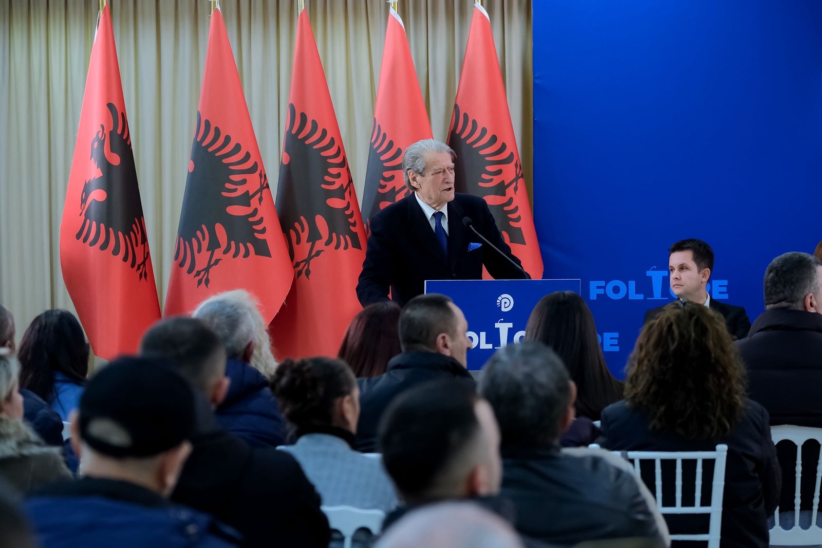 berisha-ne-kombinat:-pd-denoncoi-narkoregjimin-e-rames-dhe-mbron-pluralizmin,-koha-per-fitore-ka-ardhur