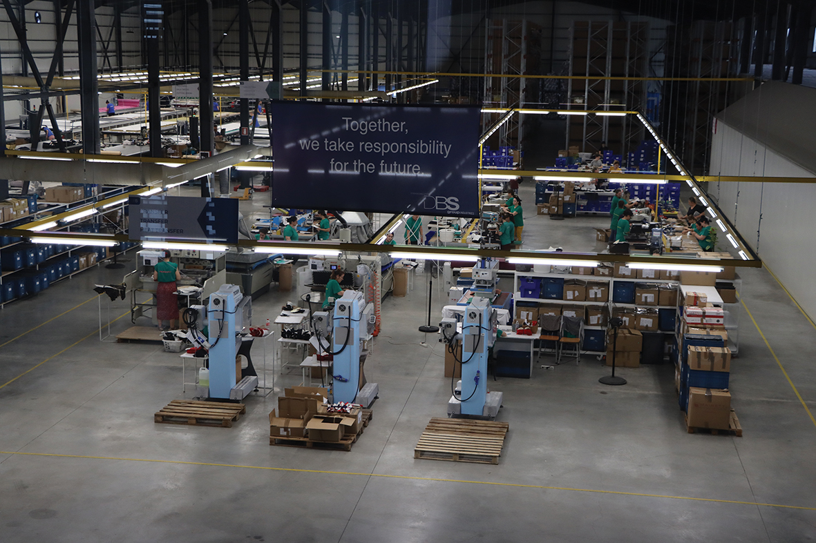 renia-e-euros-nxjerr-shqiperine-jashte-konkurrences-rajonale/-fasoneria,-mes-konsolidimit-dhe-presionit-te-kostove-ne-2026