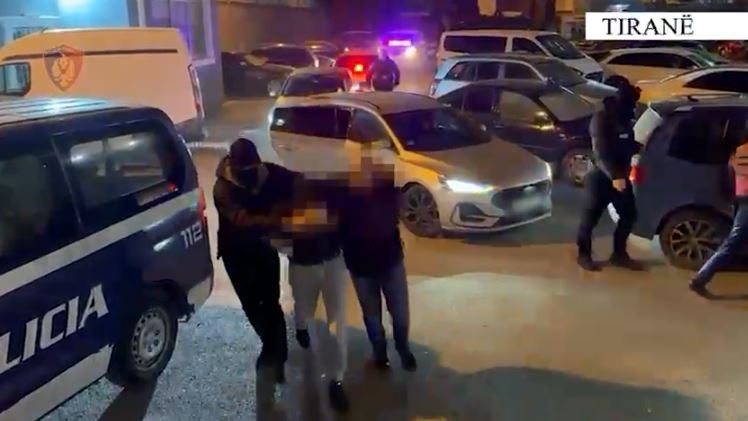 synim-vendet-e-be/-po-transportonte-drejt-kukesit-6-emigrante-nga-egjipti,-arrestohet-i-riu