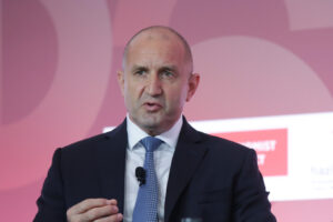 levizje-surprize-ne-bullgari!-presidenti-njofton-doreheqjen,-synon-themelimin-e-nje-partie-te-re