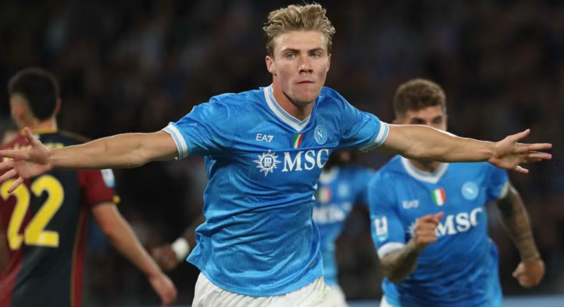 hojlund:-shpresoj-te-kthehem-te-goli,-por-rendesi-ka-fitorja.-mund-te-luaj-me-lukakun